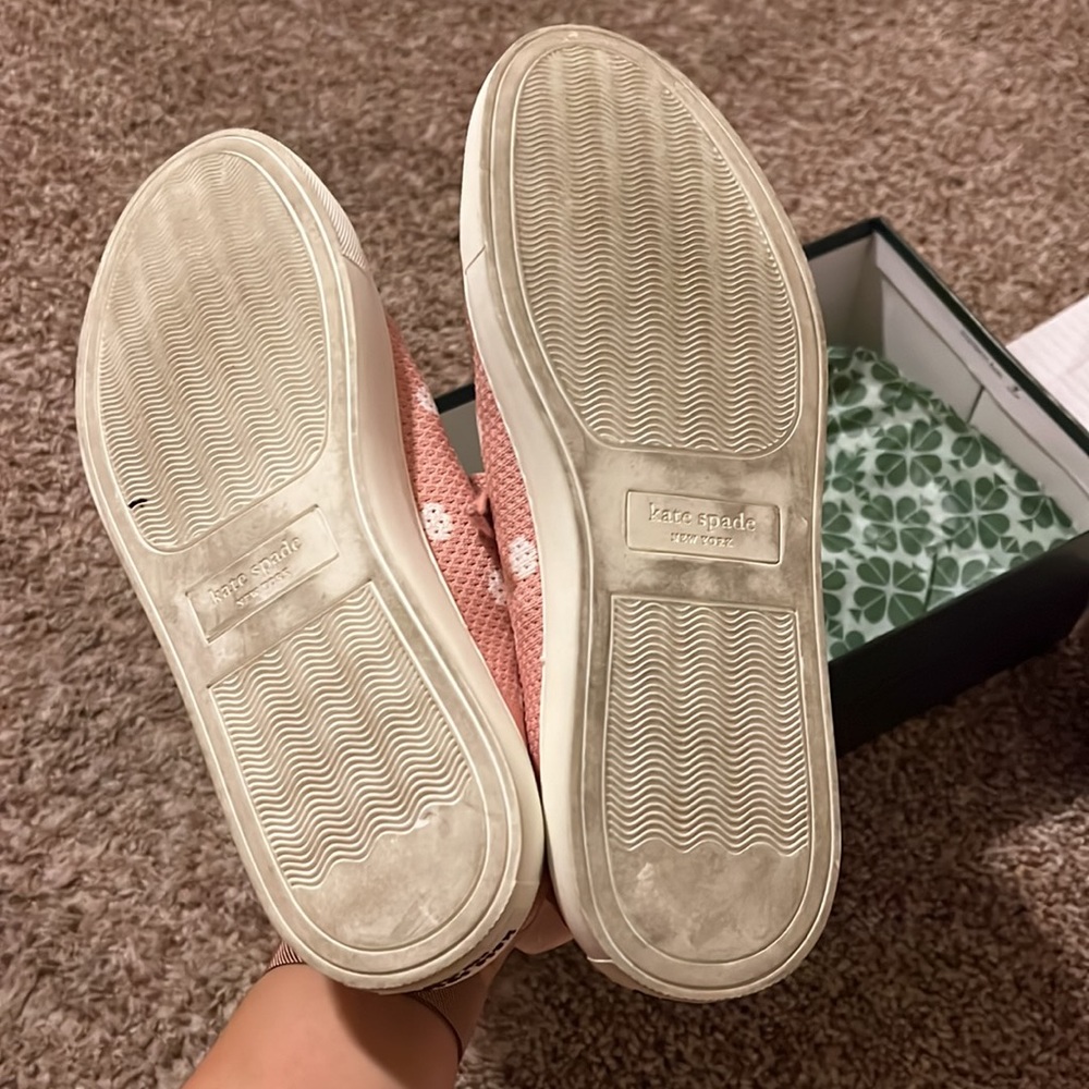 Lightly Worn, Excellent Condition. - image 5